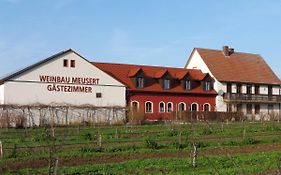 Weinbau&Pension – Familie Birgit und Bernhard Meusert